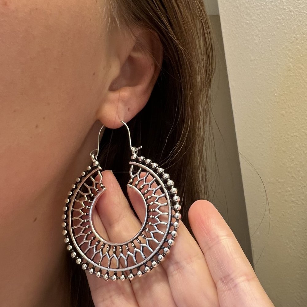Bohemian Southwestern Round Spiral Aged Silver Drop Earrings NEW - Picture 2 of 4
